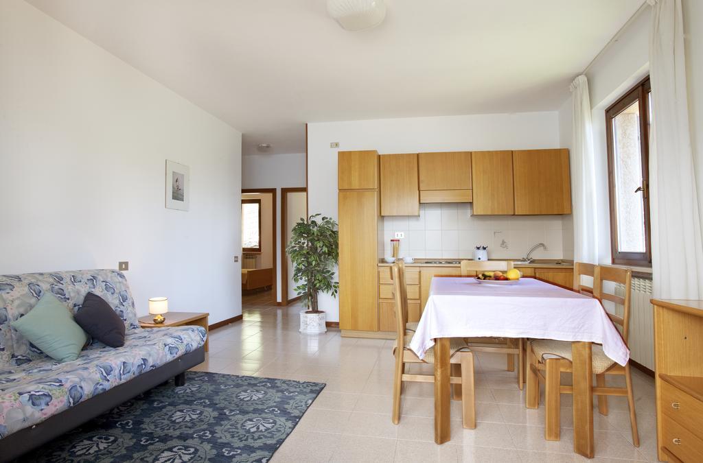 Residence Le Balze Malcesine Rom bilde
