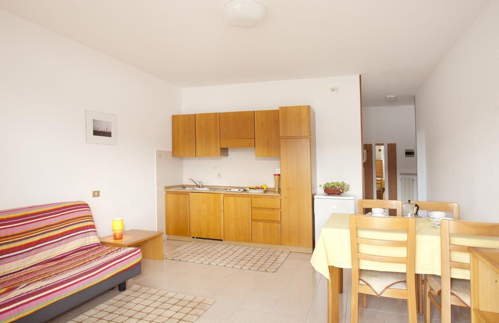 Residence Le Balze Malcesine Rom bilde